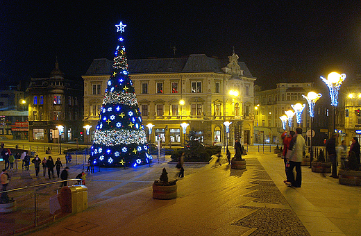 Bielsko-Biaa noc. Plac Chrobrego.