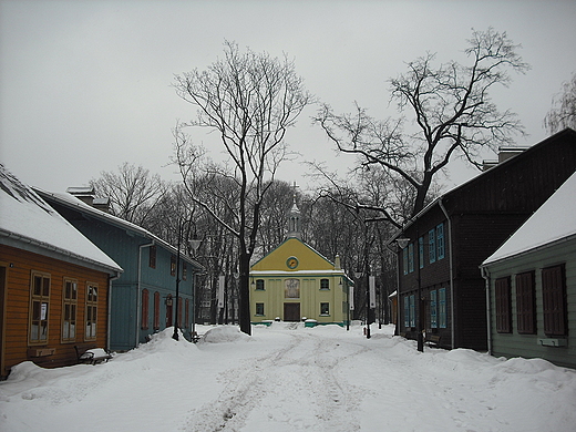 d. Skansen dzkiej Architektury Drewnianej.