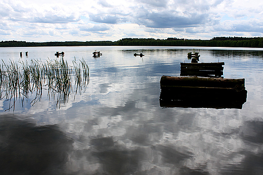 Jezioro Radodzierz - pozostaoci pomostu