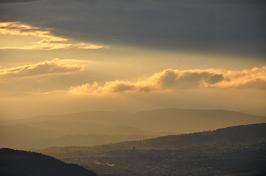 Widok na Rabk i Beskid Makowski. Maciejowa