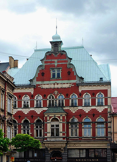 Secesyjny budynek dawnego Domu Niemieckiego.
