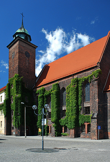 Gotycki podominikaski koci Ducha witego. Obecnie muzeum.