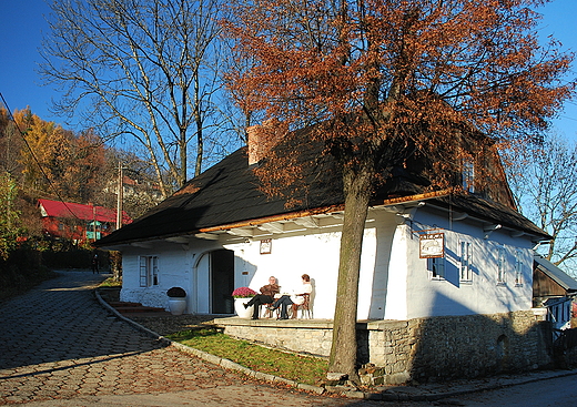 Zabytkowy budynek-obecnie kawiarenka.