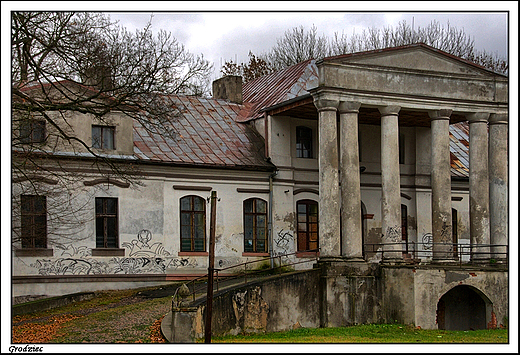 Grodziec - barokowy paac z II po. XVIII w.