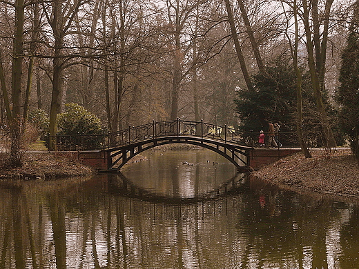 Park w Pszczynie na wiosn