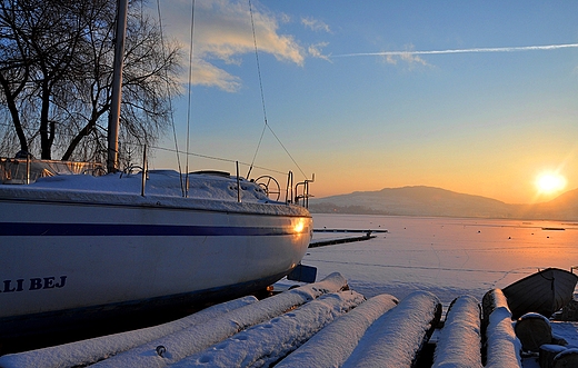 Port jachtowy w Znamirowicach