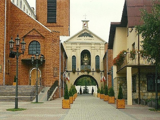 Skarżysko - Kamienna - sanktuarium Matki Boskiej Ostrobramskiej