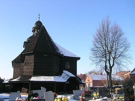 Drewniany koci p.w. w. Marcina Biskupa z 1751 r.w Cieszowej
