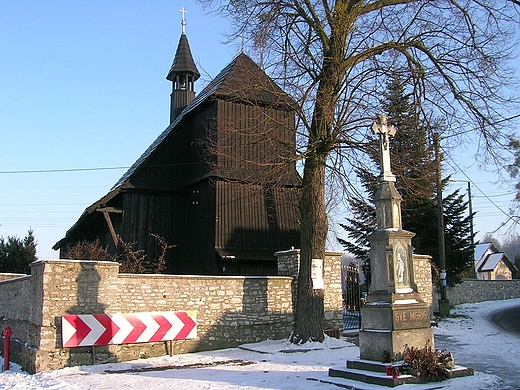 Drewniany koci p.w. Matki Boskiej nienej w Olszowej.