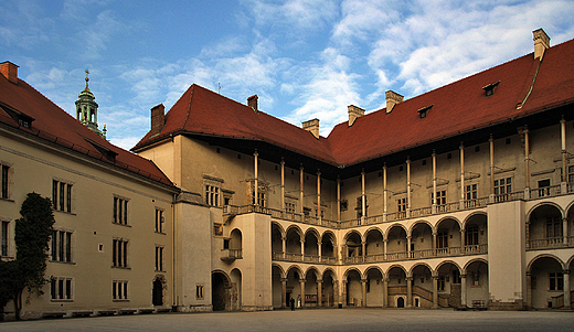 Wawel. Dziedziniec zamku krlewskiego.