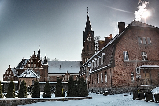 Sanktuarium Maryjne w Gietrzwadzie - zimowo