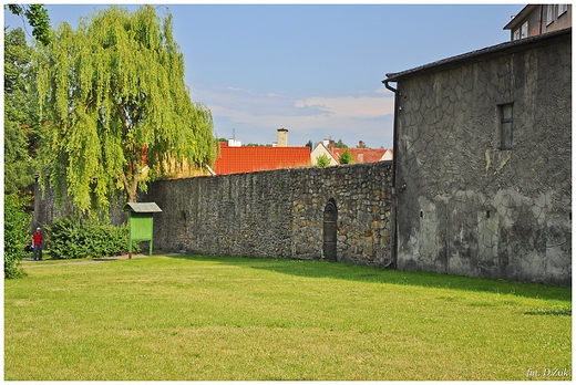 Pozostaoci murw obronnych. Bystrzyca Kodzka