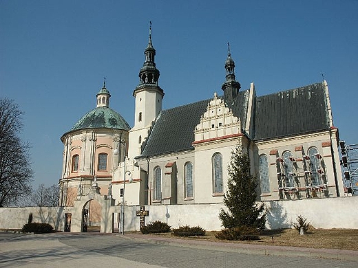 Piotrkowice - korpus kocioa klasztornego