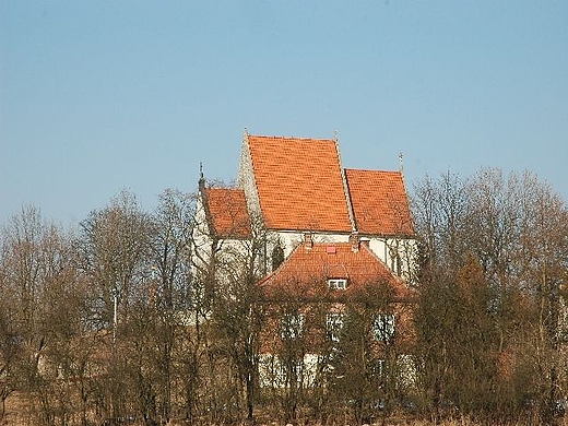 Chotel Czerwony - gotyckie zaoenie