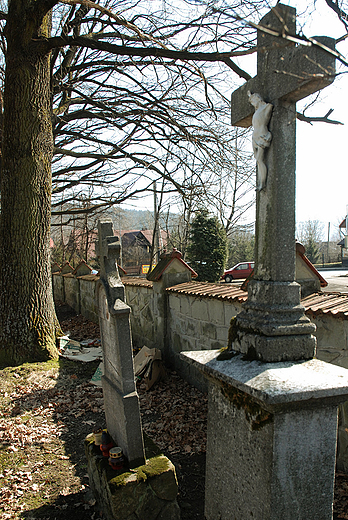 Jelenia- nagrobki przy ko. w. Wojciecha