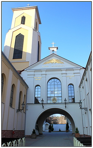 Sanktuarium Matki Boej Ostrobramskiej w Skarysku-Kam.