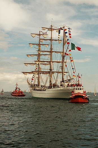 Cuauhtemoc wychodzi z gdaskiego portu