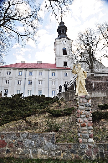 Sanktuarium w Oborach koo Rypina