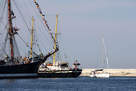 The Tall Ships' Races 2009 - Sedov, Yunyi Baltiets i ...