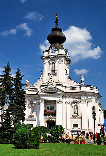 Wadowice. Fasada Bazyliki Mniejszej Ofiarowania NMP