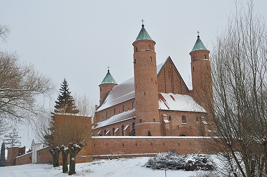 koci w Brochowie (zimowa sceneria)