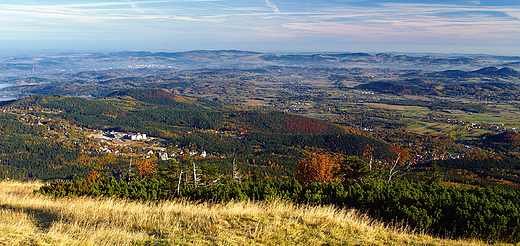 Przedgrze Sudeckie. Widok spod lskiego Domu w masywie nieki.