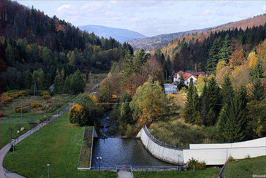 Panorama z korony zapory na Jez.Czernieskim