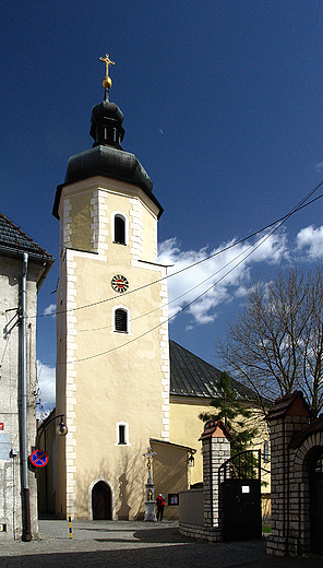 Krapkowice. Wiea kocioa w. Mikoaja.