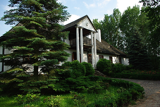 Muzeum Wsi Radomskiej. Dwr z Pieczysk