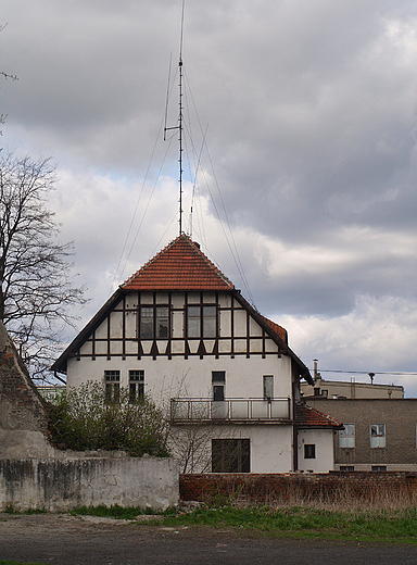 Gogwek. Zabytkowy budynek.