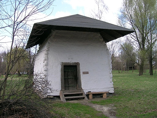 Spichlerz z Bojanowa - skansen w Chorzowie.