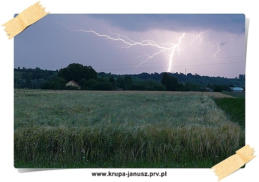 Burza nad Krzeszowem obserwowana ze wsi Koziarnia