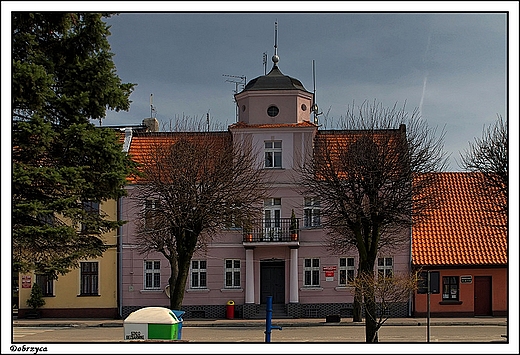 Dobrzyca - fragment zabudowy wsi dawny rynek miasta