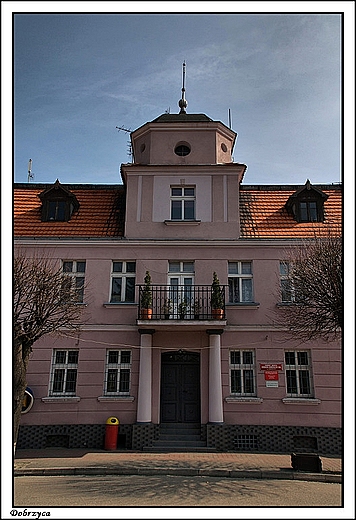 Dobrzyca - fragment zabudowy wsi dawny rynek miasta