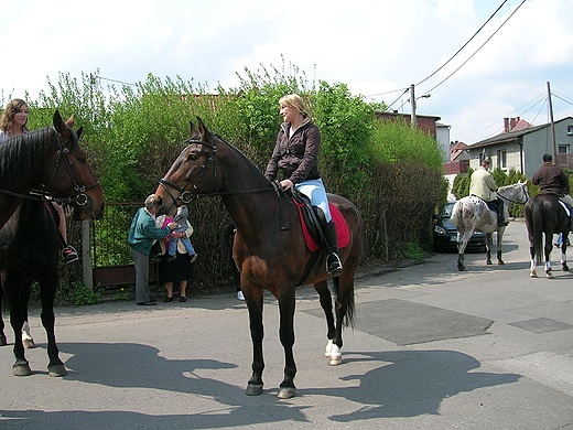 Wielkanocna procesja konna w Ostropie 2011 r.