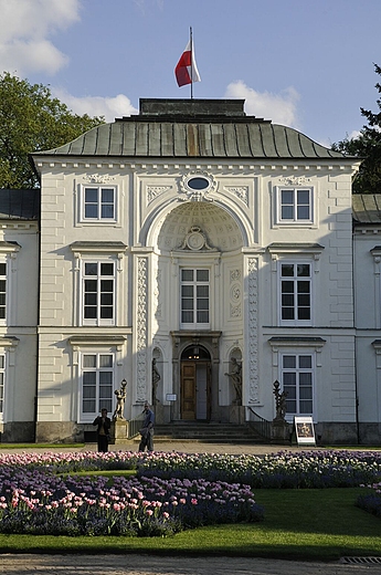 Paac Mysliwski w azienkach Krlewskich