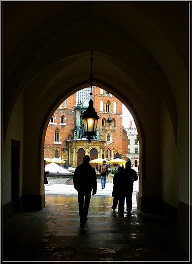 Z sukiennic na Rynek - Krakw