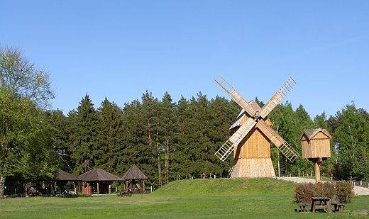 Muzeum Mynarstwa i Wodnych Urzdze Przemysu Wiejskiego w Jaraczu.