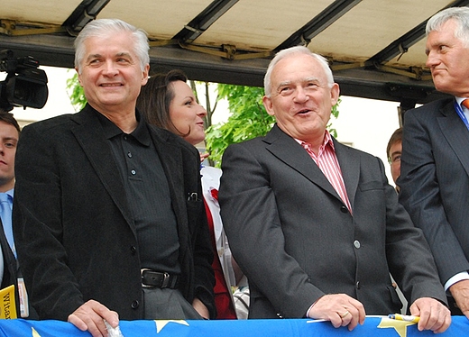 Parada Schumana 2011. Autobusy jad a wnich... :