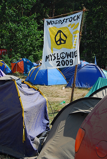 Mysowicki drogowskaz na Przystanku Woodstock 2009