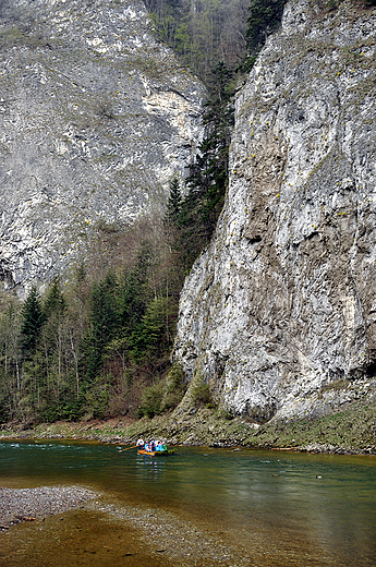 Spyw przeomem Dunajca. Pieniny