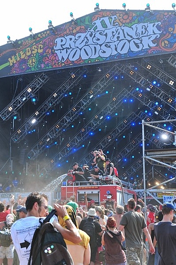 Woodstock 2009 - lanie wod