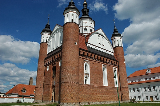 Supral - cerkiew obronna w kompleksie klasztornym