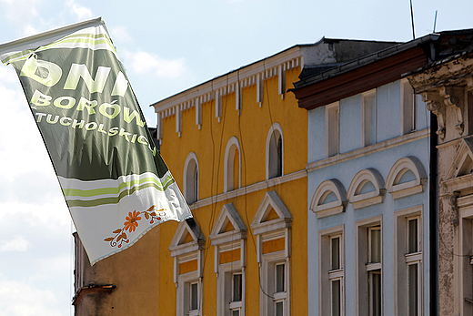 Tuchola - kamienice w centrum miasteczka