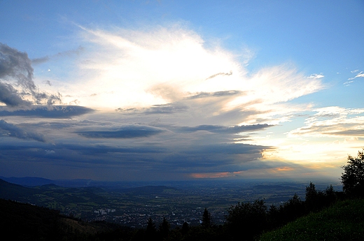 Niebo nad Ustroniem, widok z Rwnicy