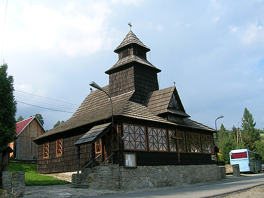 Drewniany kościół p.w. NMP Nieustającej Pomocy w Lalikach - Pochodzitej