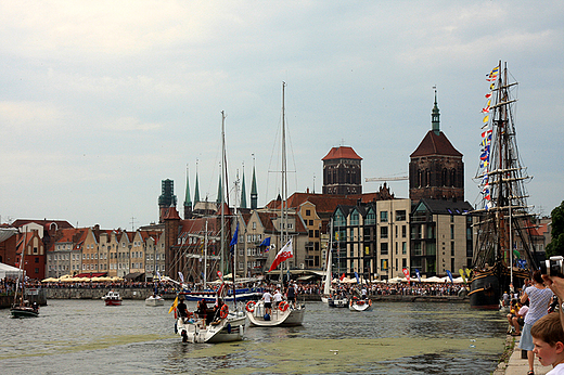 Gdask, XV edycja Baltic Sail 2011, parada aglowcw na Motawie