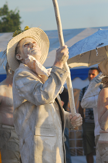 Parada Glinoludw. Przystanek Woodstock 2009