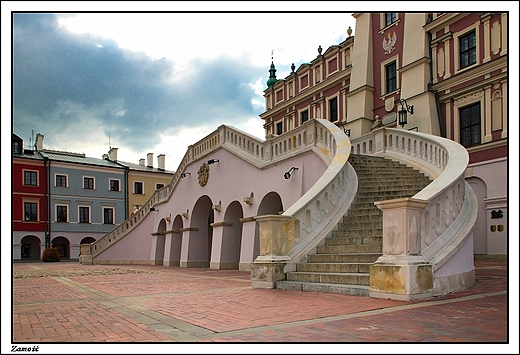 Zamo - Rynek Wielki _ ratuszowe schody