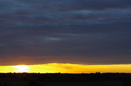 Zmierzch nad polami